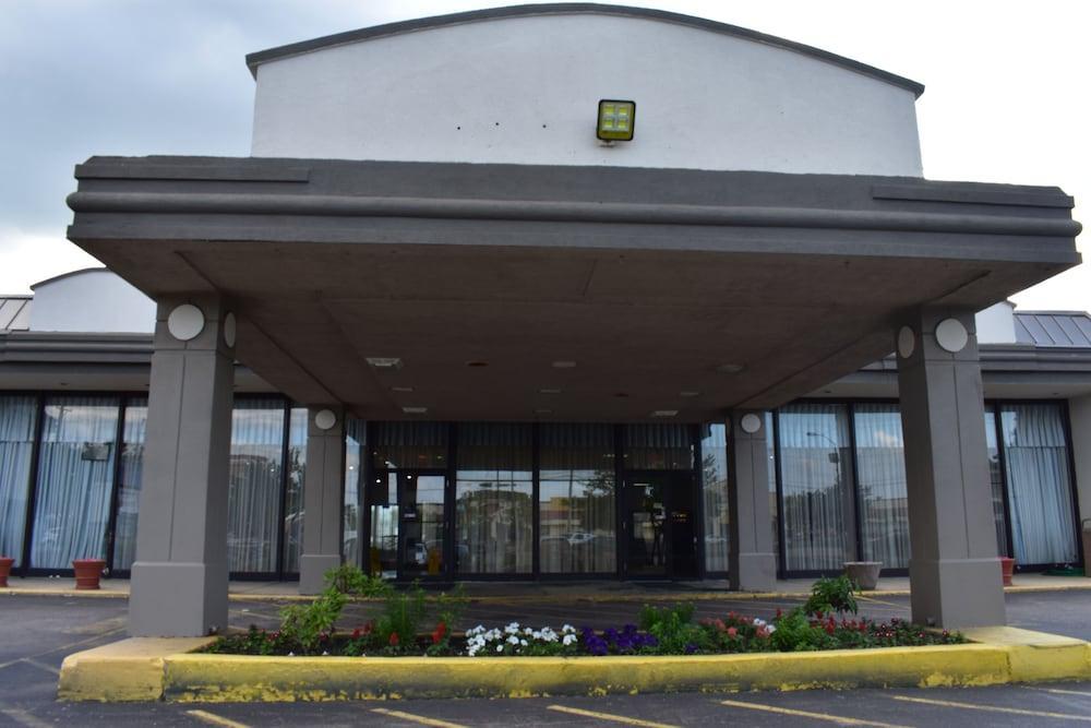 Days Inn Melrose Park/O'Hare South Exterior photo